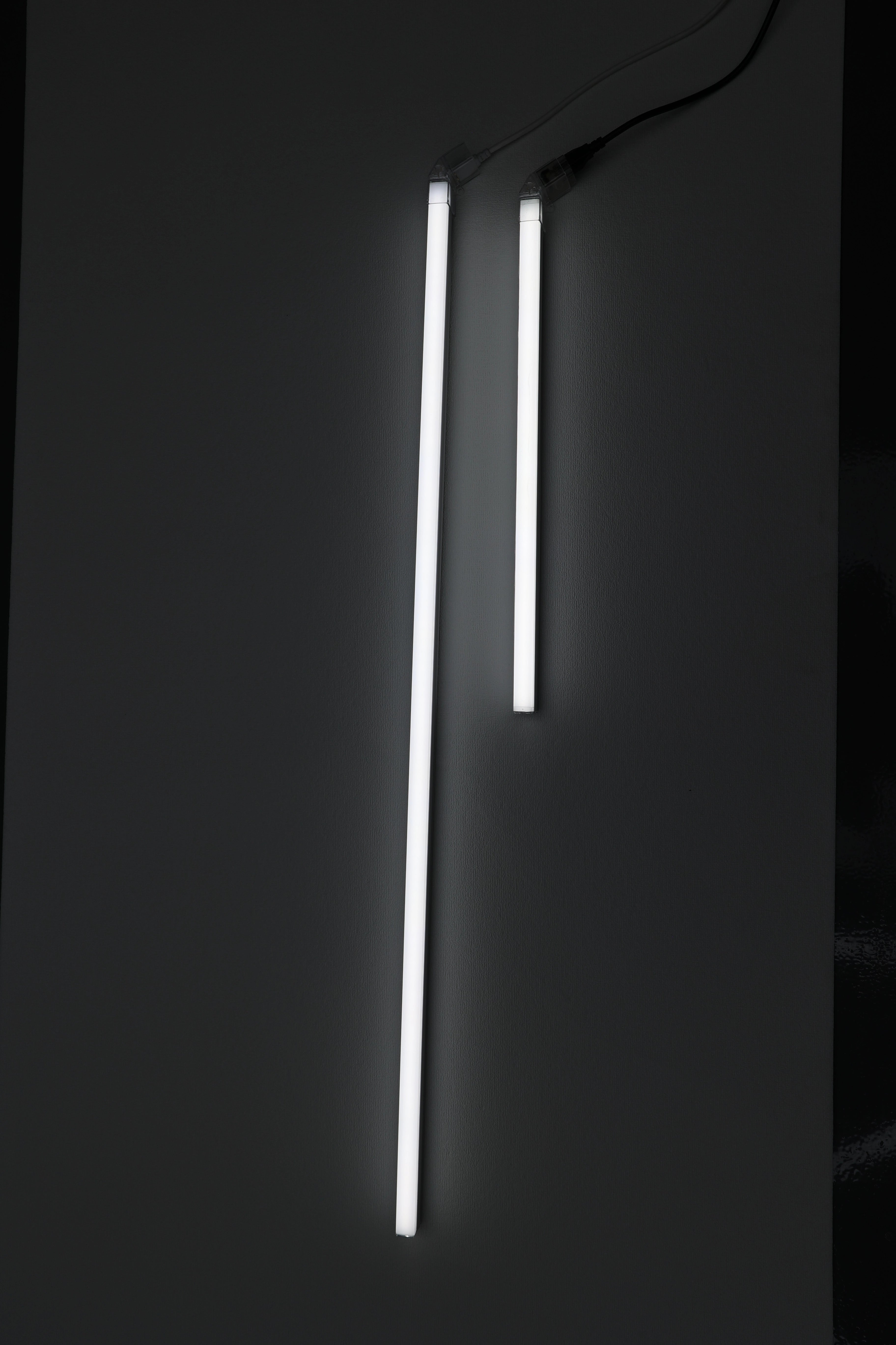 Wall Tube Lighting Detailing